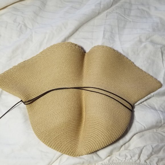 Hat - Picture 5 of 6